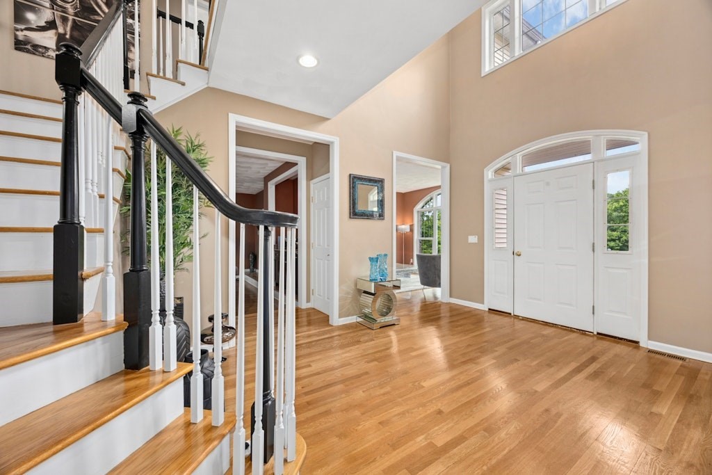 2 Arrowhead Ln, Westborough