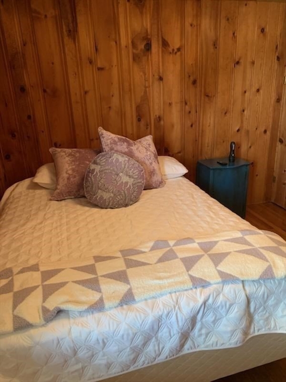 683 Ocean St, Marshfield