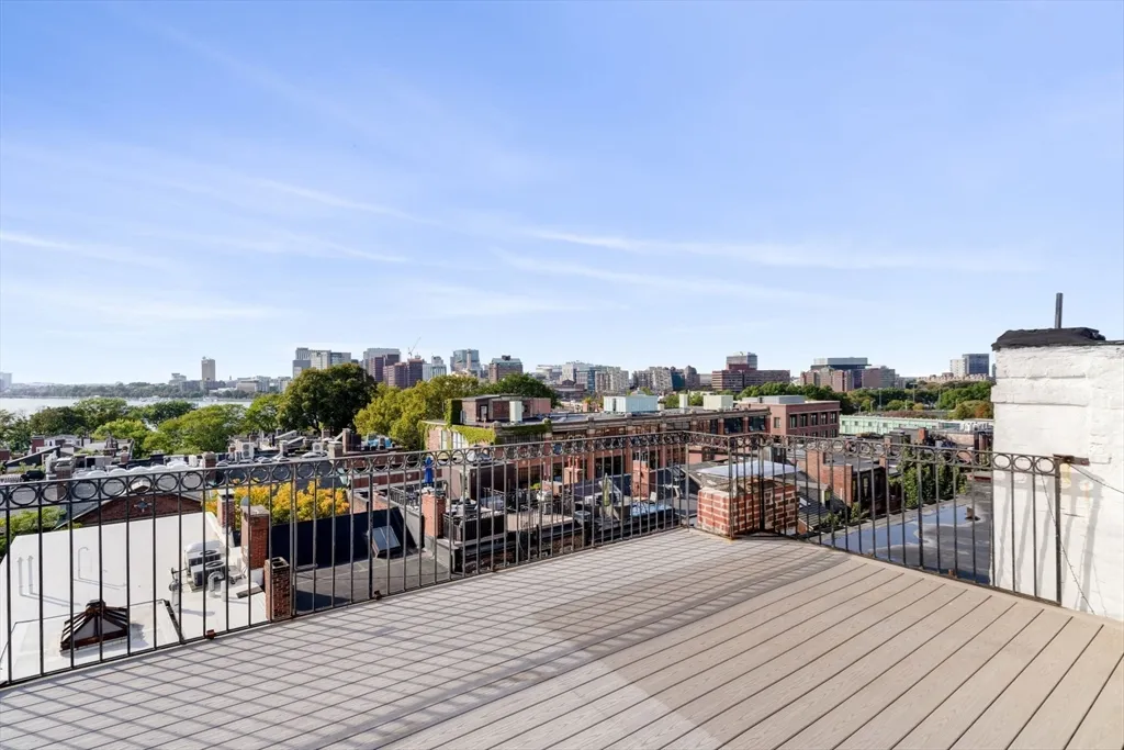 64 West Cedar St, Beacon Hill