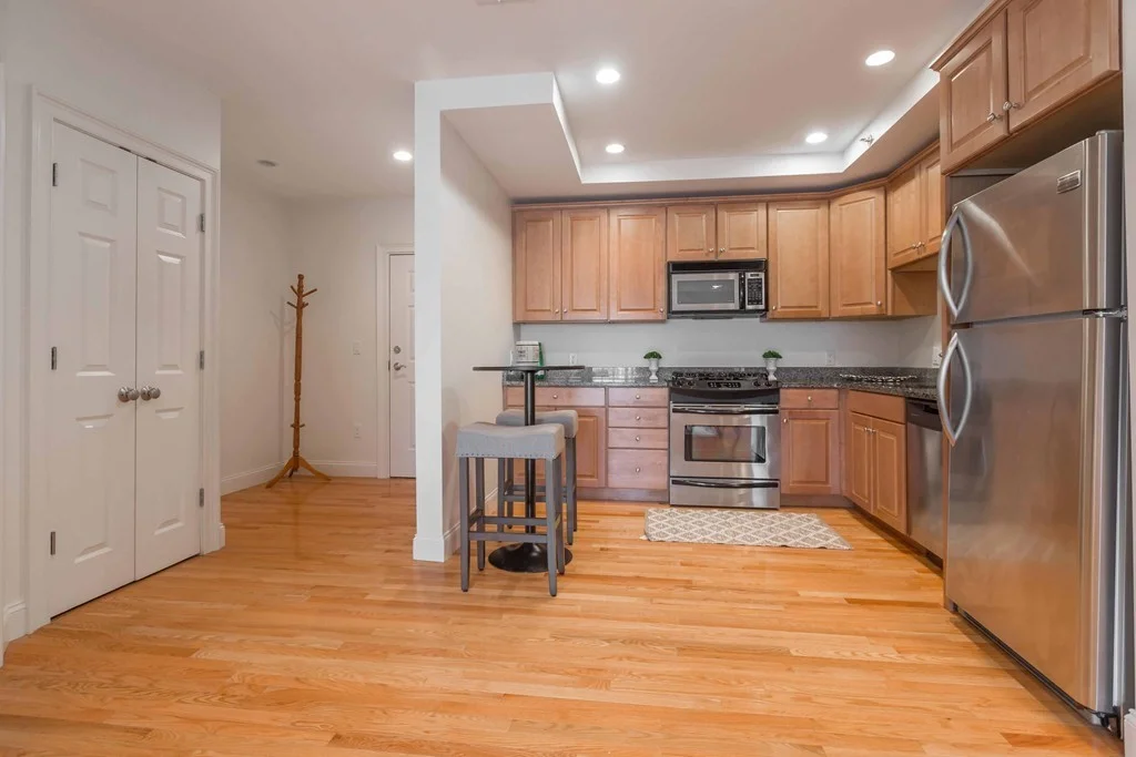 328 Copeland St, Quincy