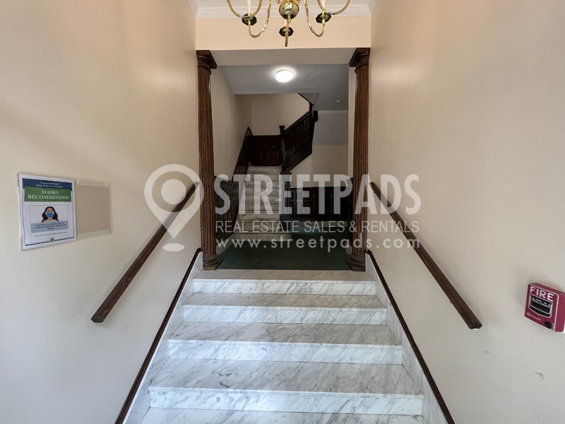 19 Fairbanks St, Griggs Park