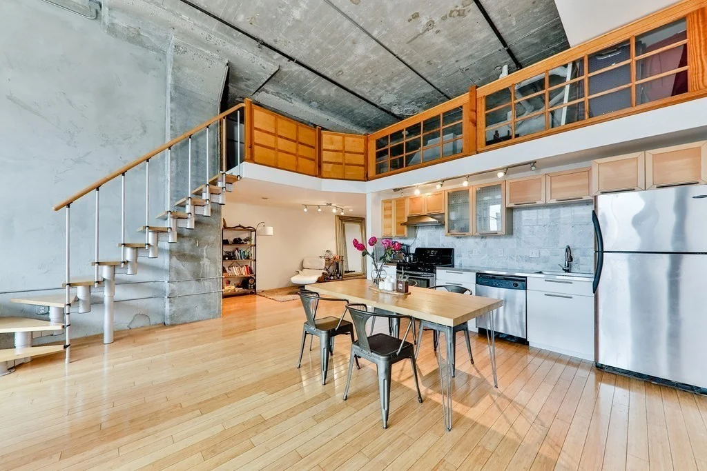156 Porter St, East Boston