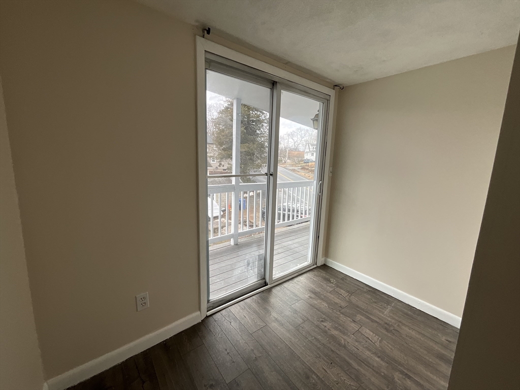 222 Salem St, Wakefield