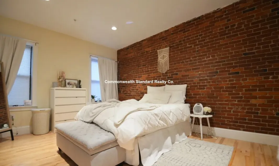 1203 Beacon St, Brookline