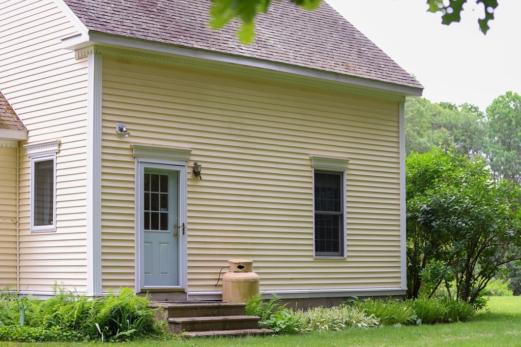 288 Goldthwaite Rd, Whitinsville