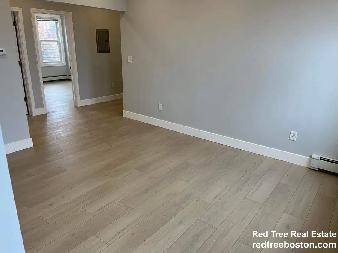 11 Pearl Ter, East Somerville