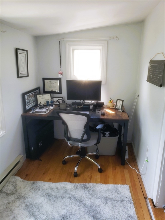 25 Emerald St, Medford