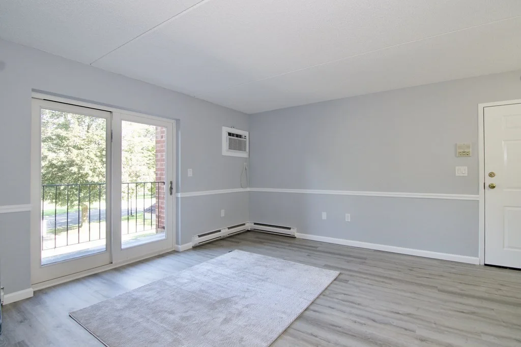 22 Maple Crest Cir, Holyoke