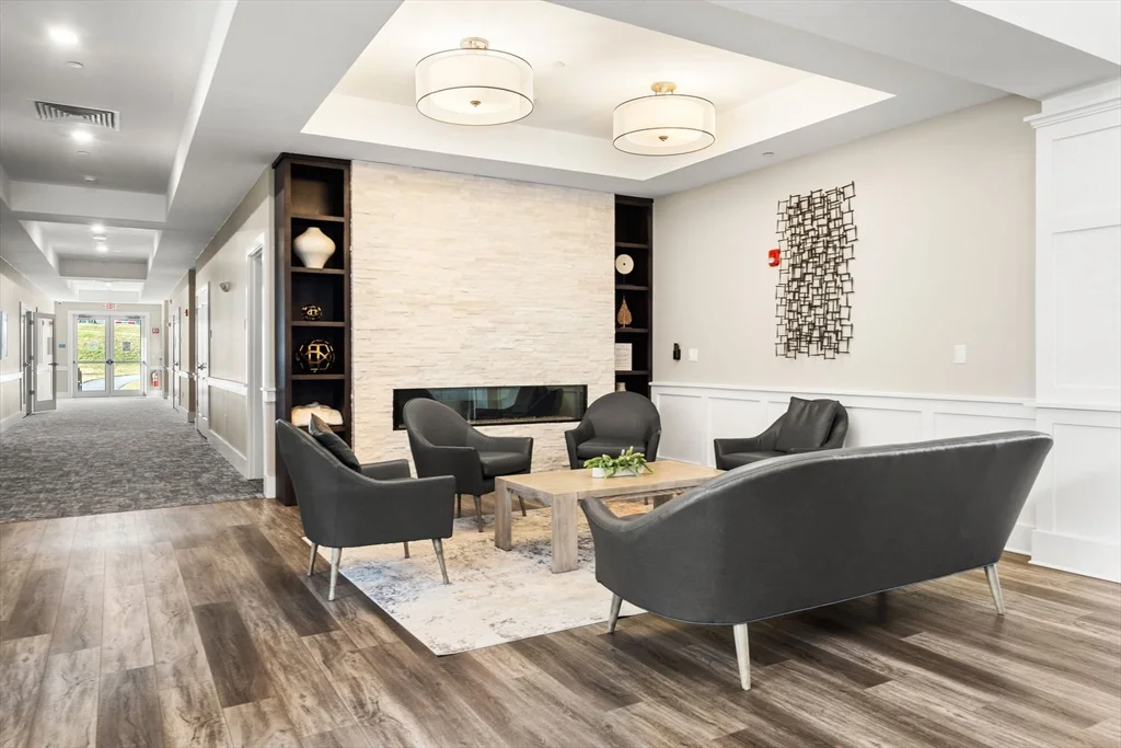 1410 Peters Farm Way, Westborough