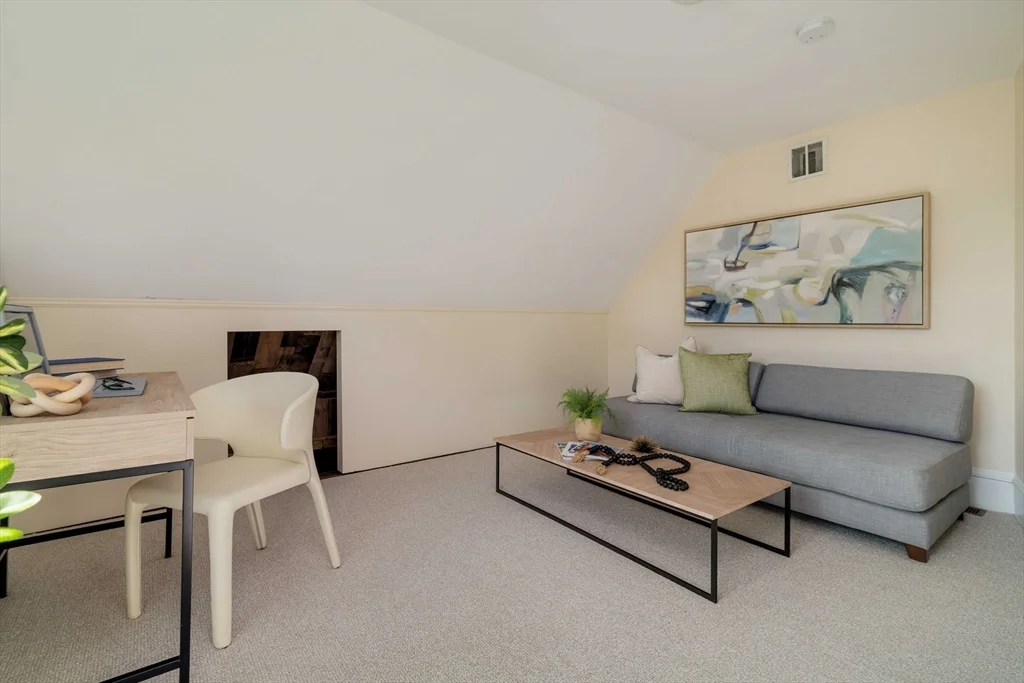 87 College Ave, Medford