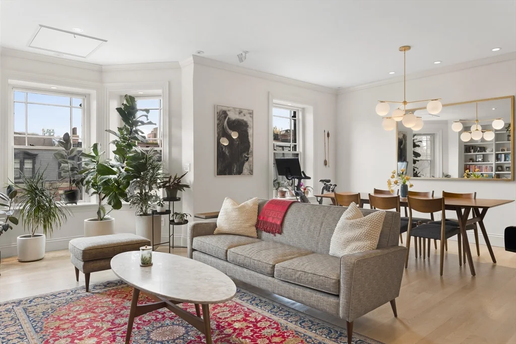 238 Marlborough St, Back Bay