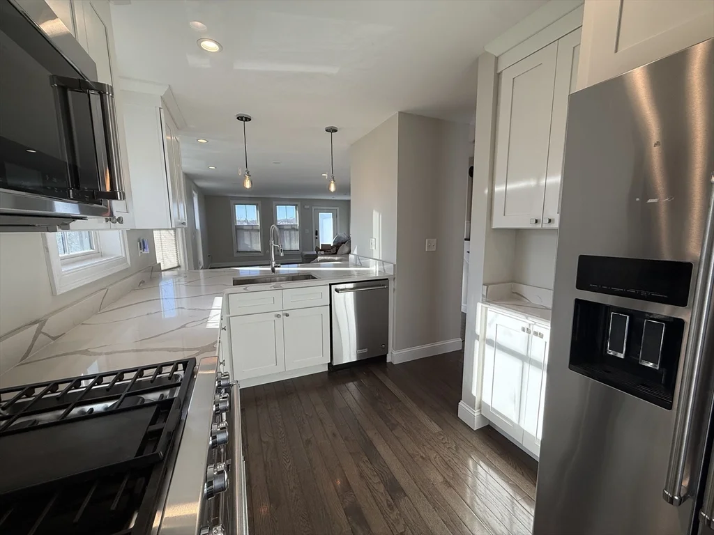 62 Harvard Ave, Hyde Park