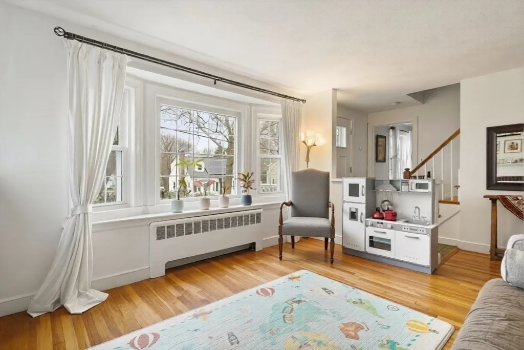 62 Sycamore Rd, Melrose