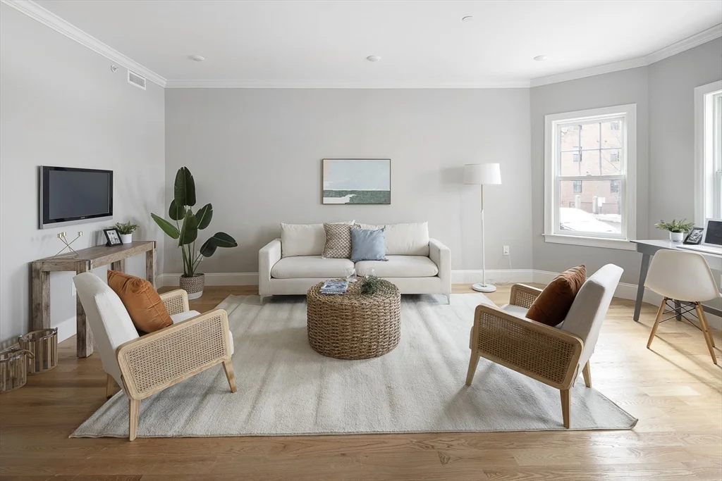 31 Boardman St, East Boston