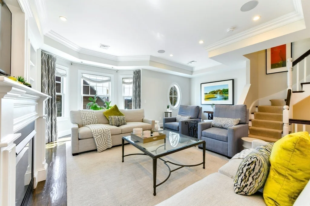 846 East Broadway, South Boston