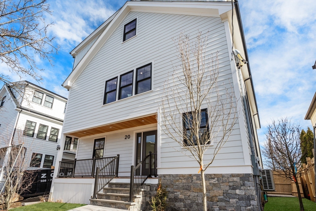 16-22 Clinton St, Newton