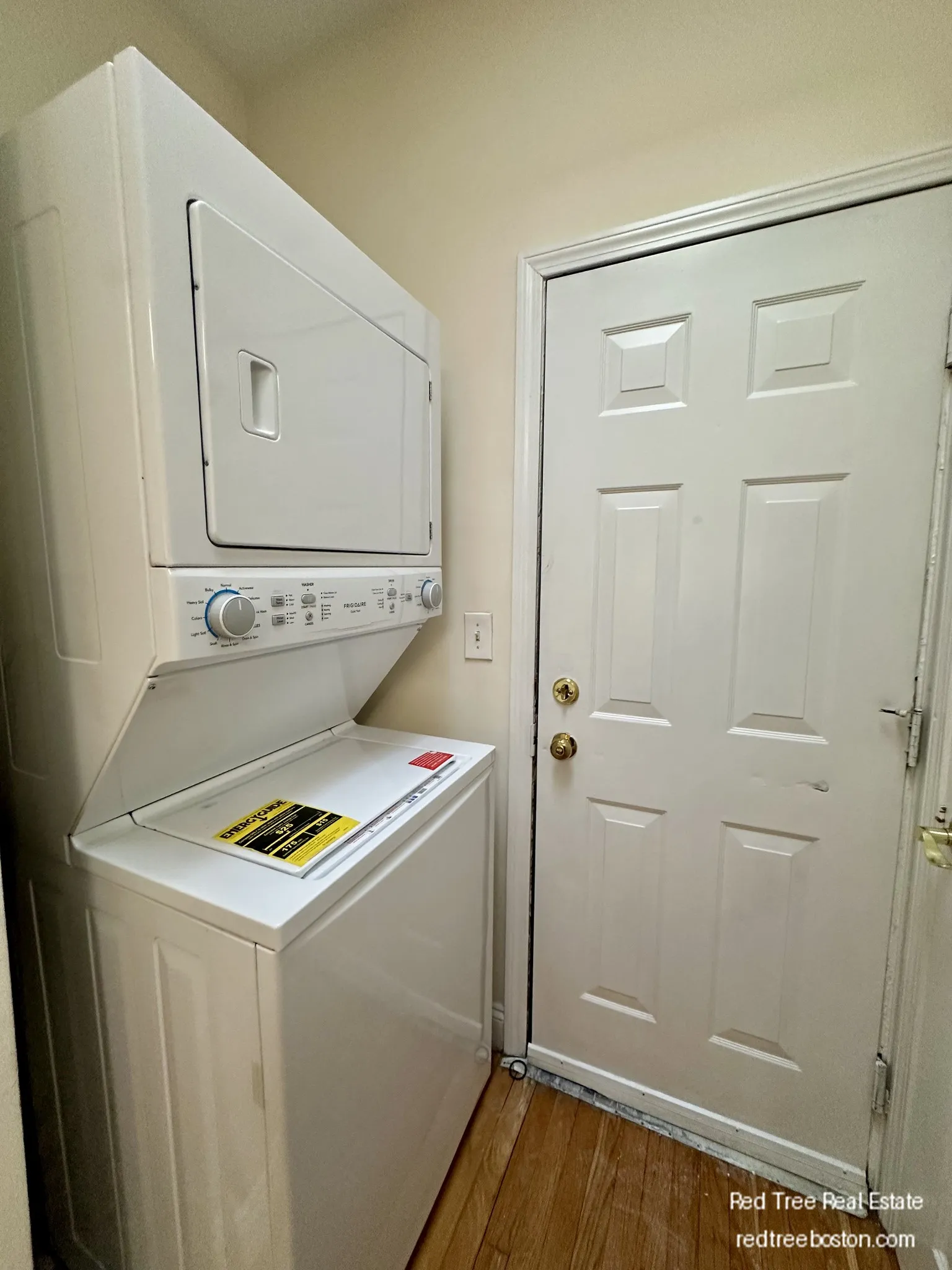 143 Hillside St, Mission Hill