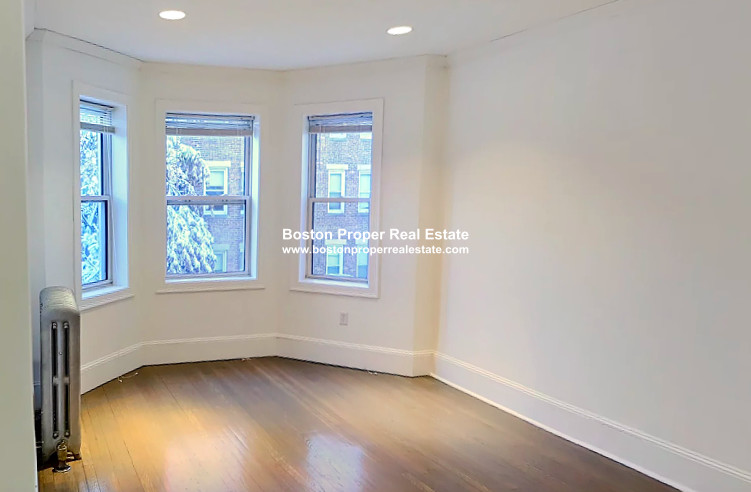 109 Queensberry St, Fenway