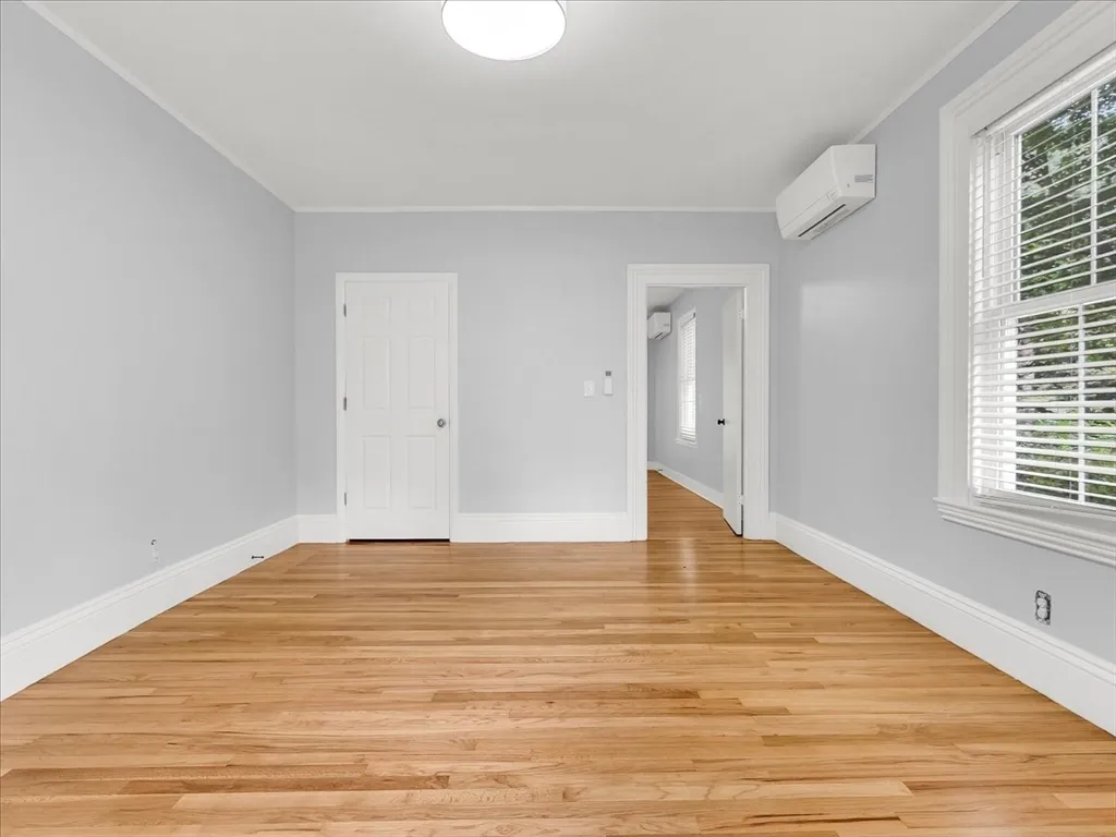 186 Main St, Cochituate