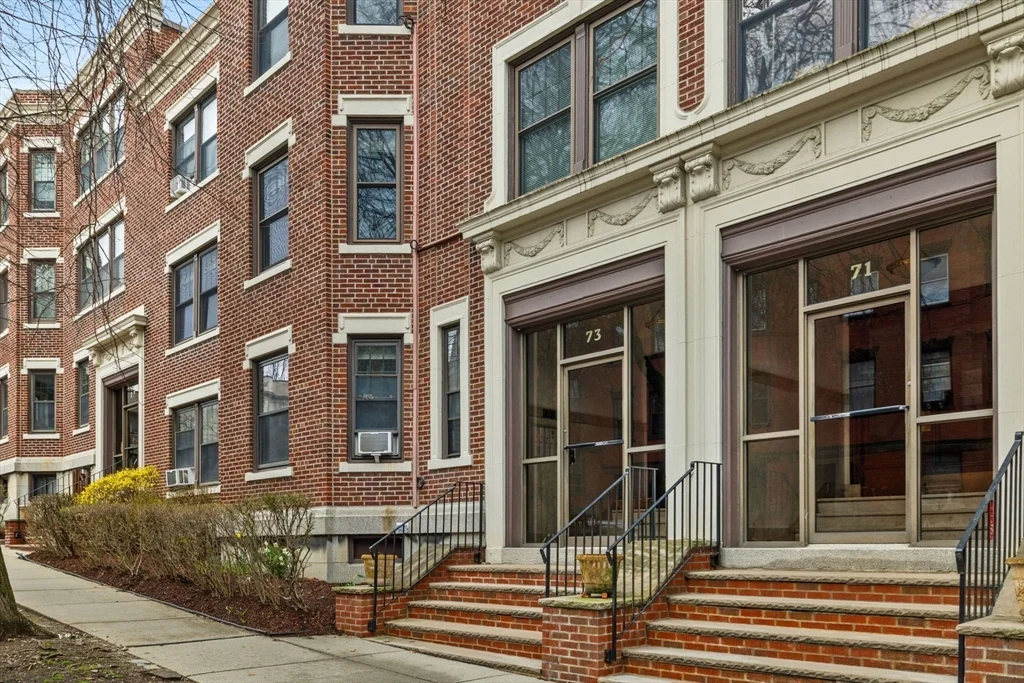 73 Parkman St, Coolidge Corner
