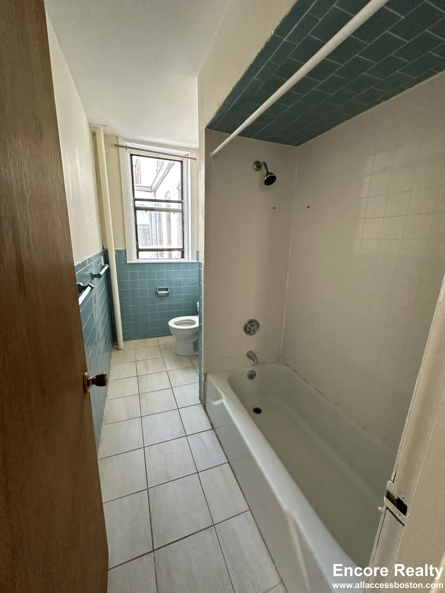 1137 Commonwealth Ave, Brighton