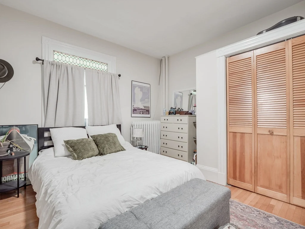 3 Monmouth St, Spring Hill