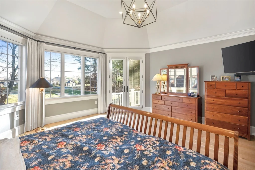 7 Bobby Jones Dr, Andover
