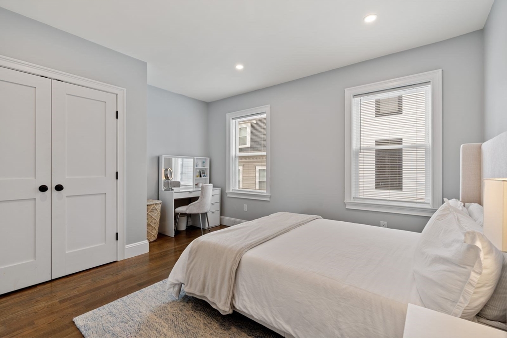 279 Gold St, South Boston