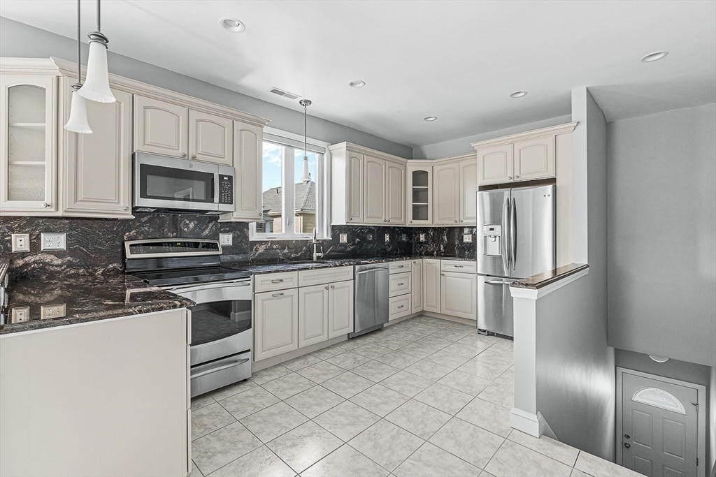 76-78 Bradbury Ave, Medford