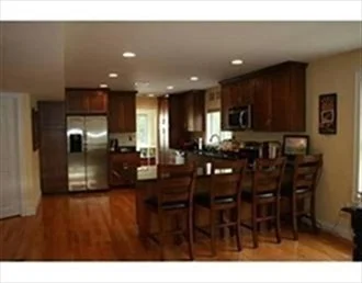 11 Oak St, Watertown