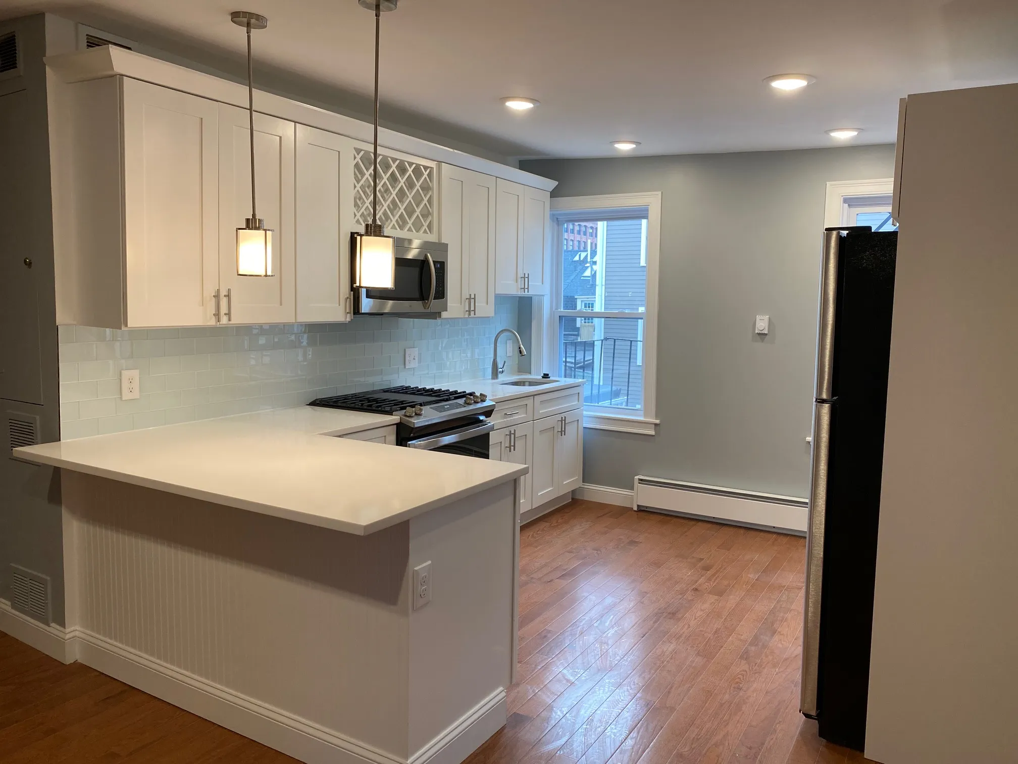 33 Chelsea St, East Boston