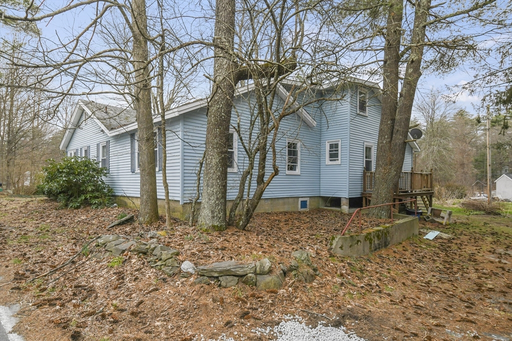 138 Walker Rd, Shirley