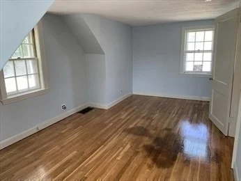 5 Eliot Rd, Needham Heights