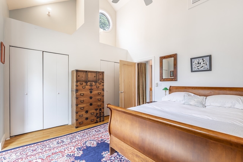 54 Trowbridge, Mid-Cambridge