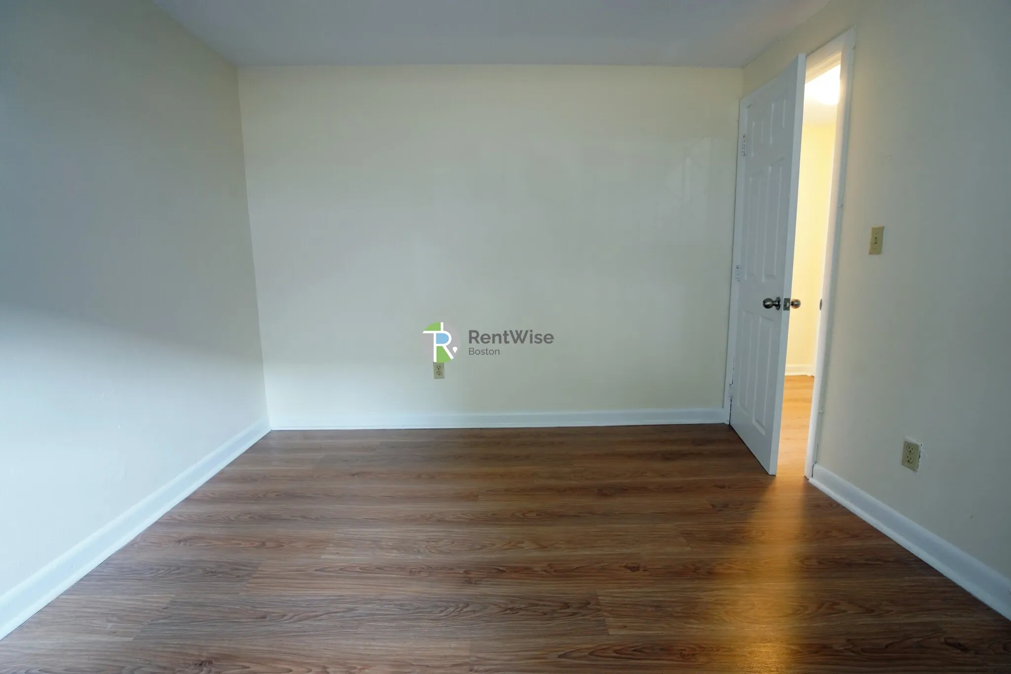 90 Gardner Ter, Allston