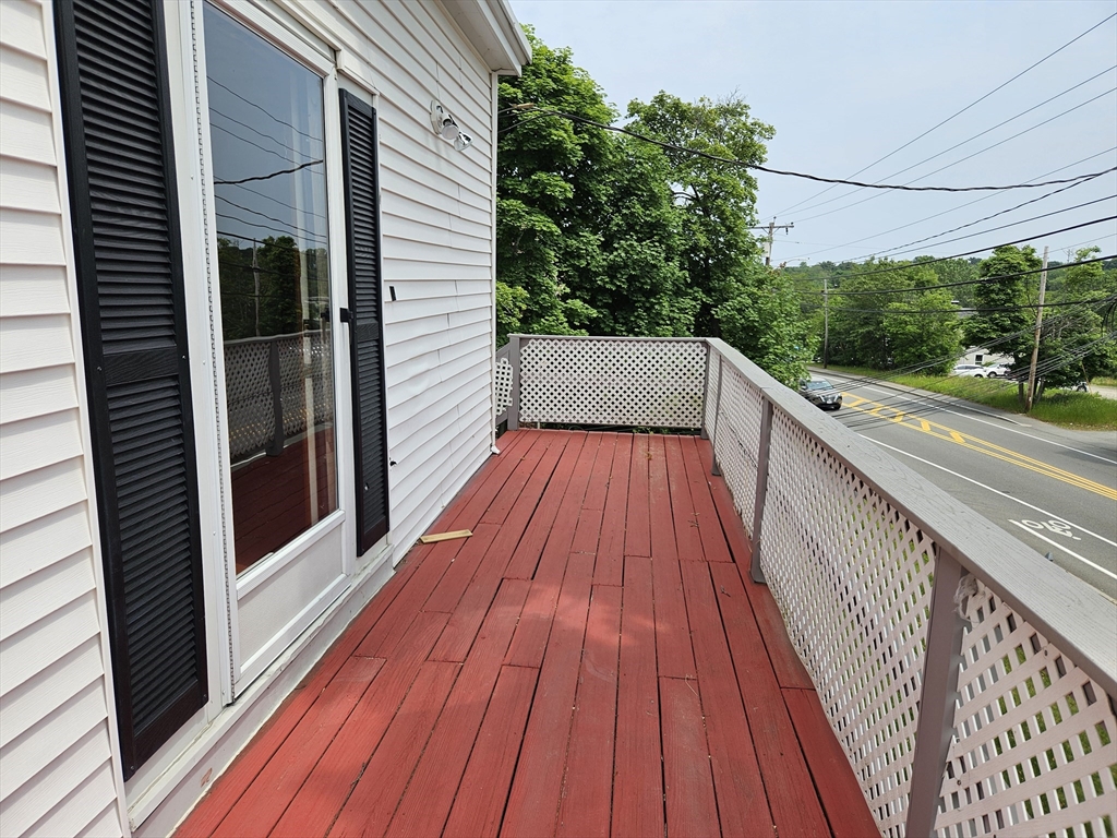 453 Pond St, Braintree