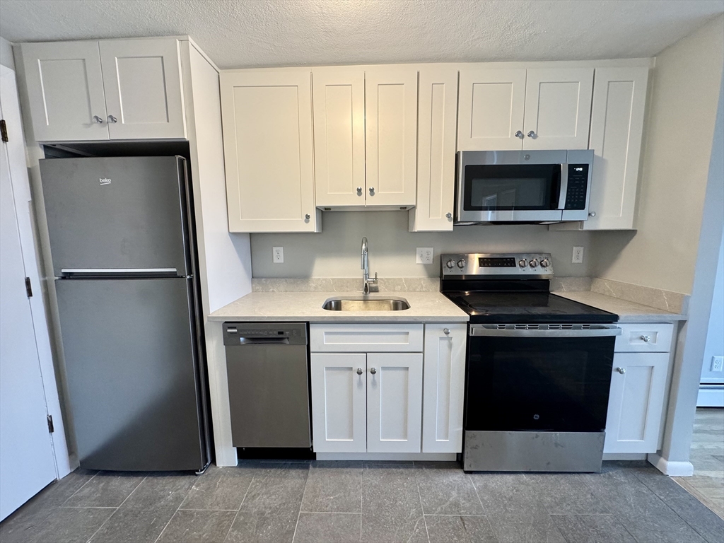 97 Spring St, West Roxbury