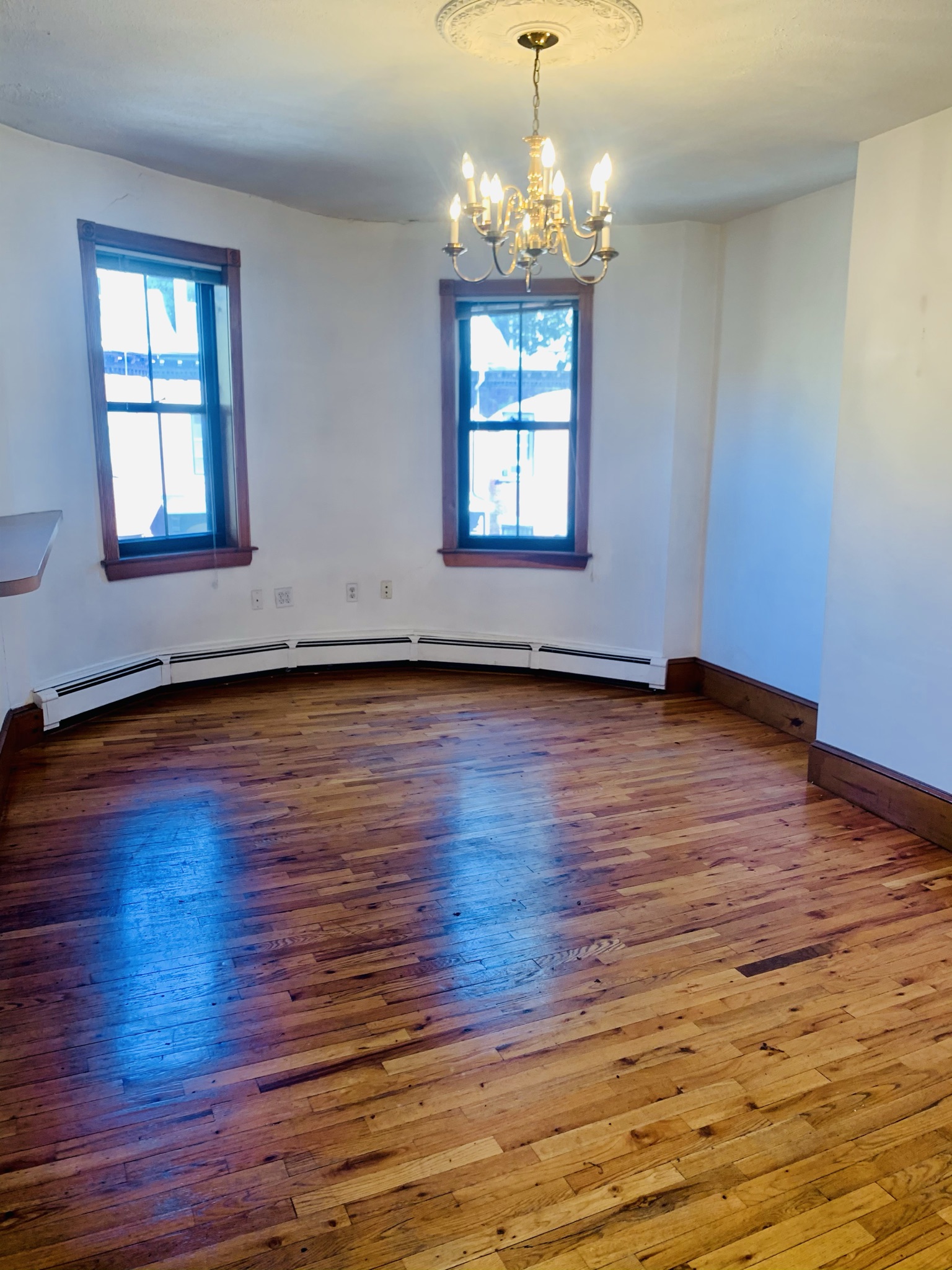 2 bed, 1 bath apartment for rent at 89 East Brookline St Unit 4, South End — photo 6 of 10