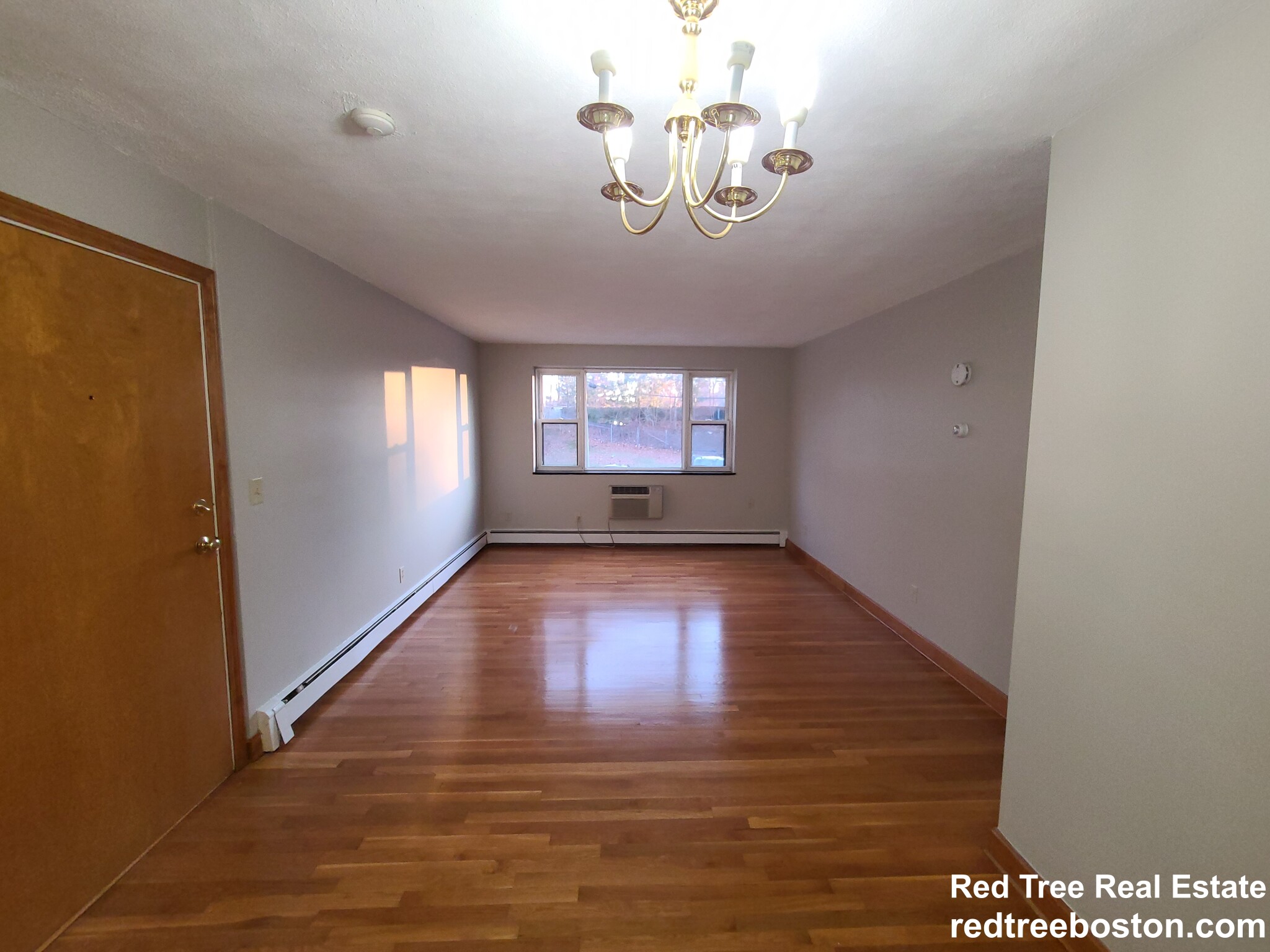 288 Grove St, Auburndale