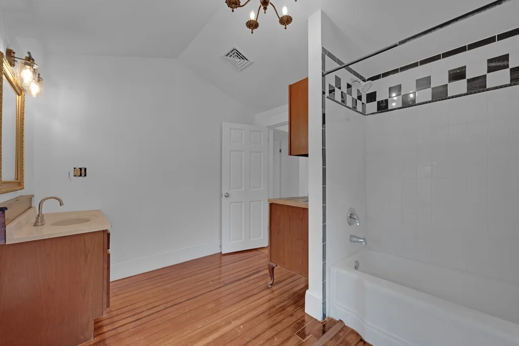 22 School St, Southbridge