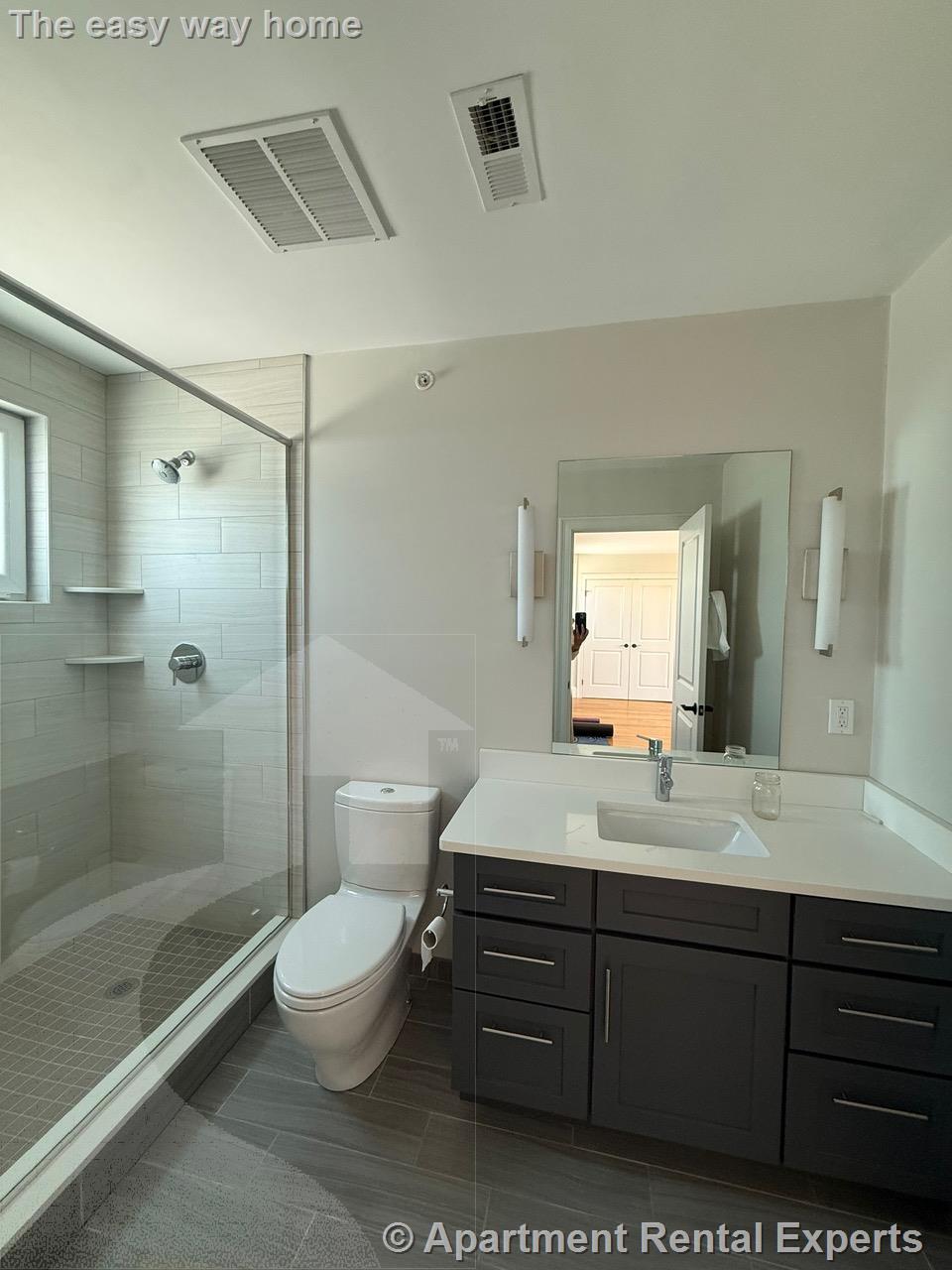 168 Hampshire, Central Square