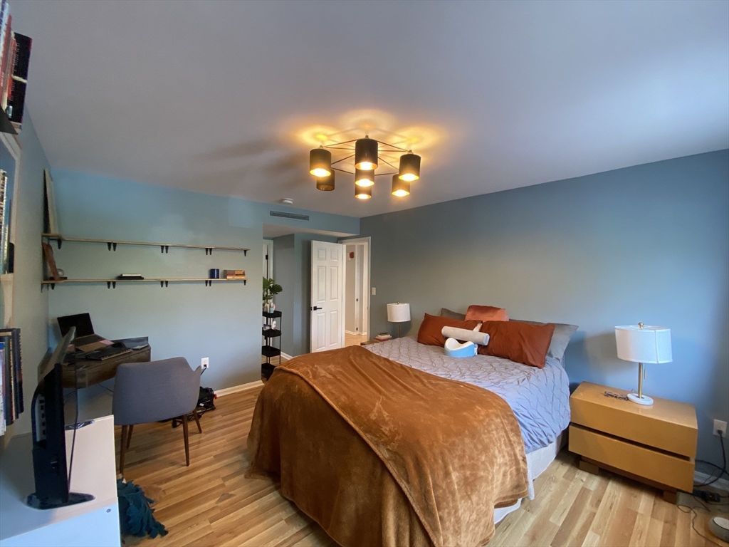 165 Cottage St, Chelsea