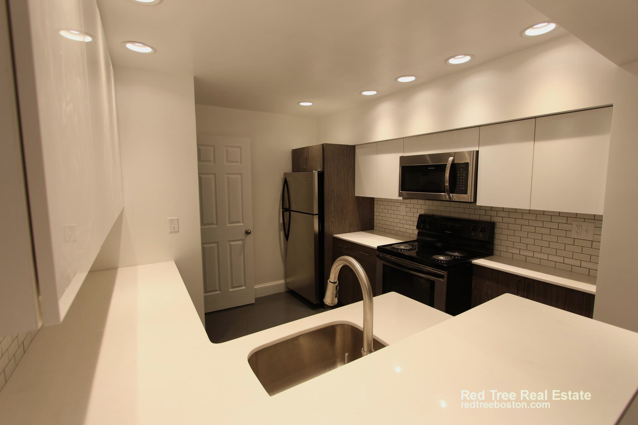 127 Saint Botolph St, Back Bay