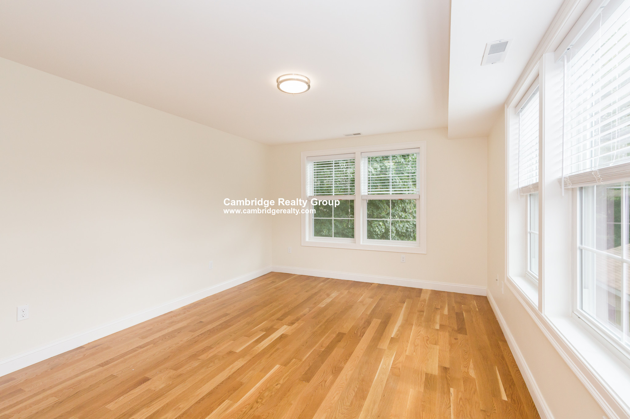 217 Arlington St, West Medford