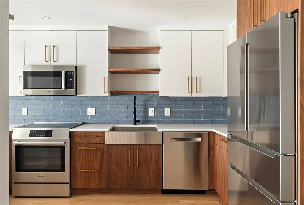 199 Coolidge Ave, Watertown