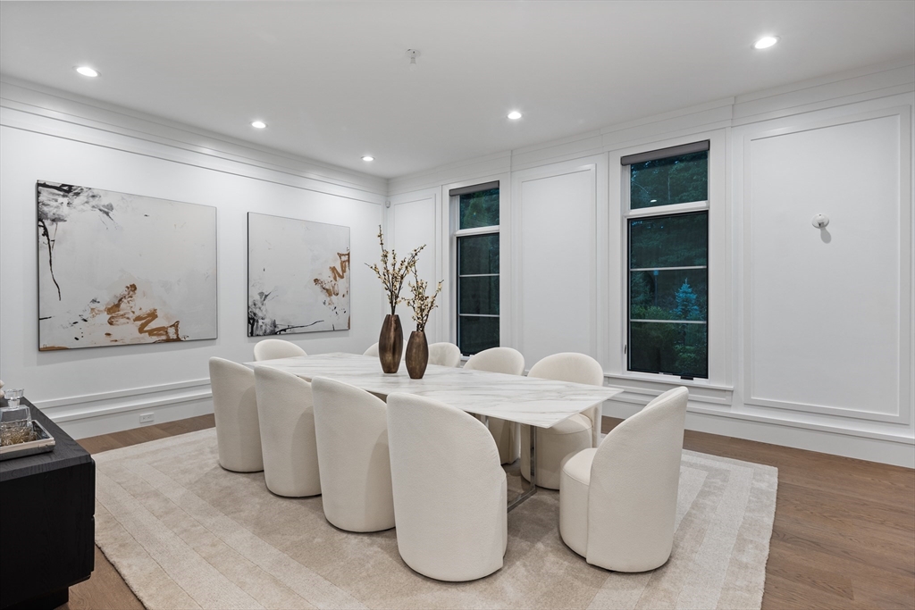 138 Woodland Rd, Brookline