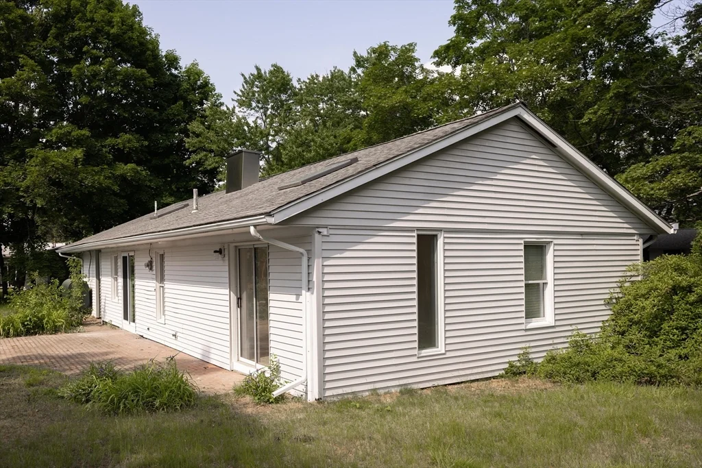 26 Steven Rd, Westborough