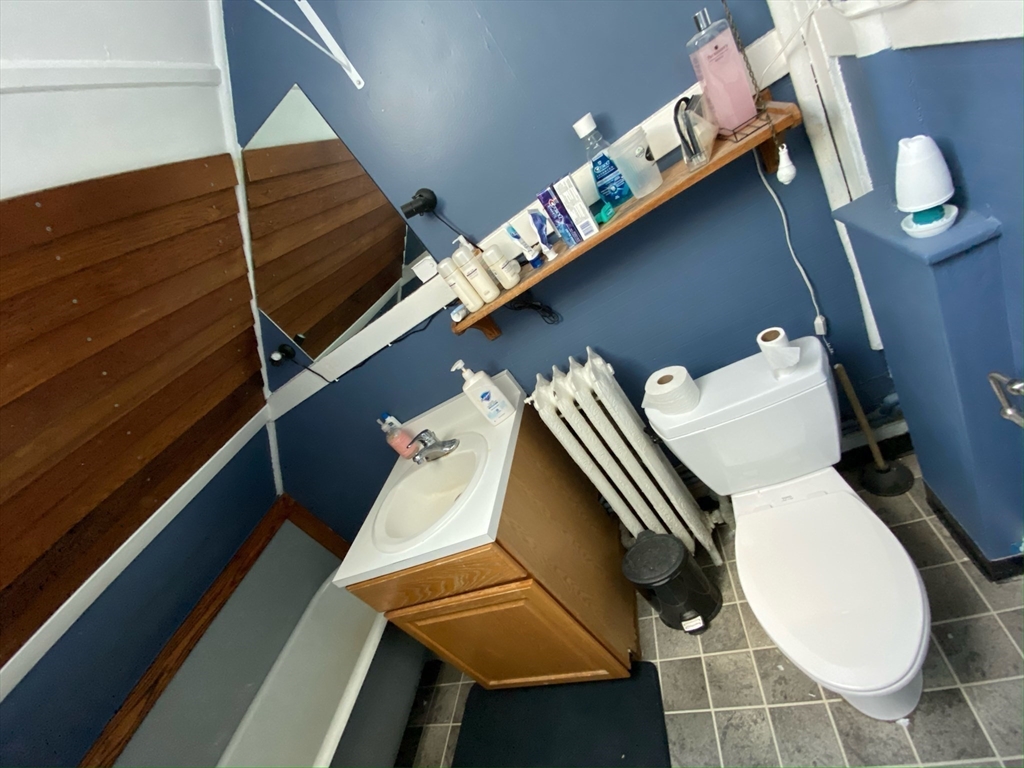 70 Perry St, Brookline