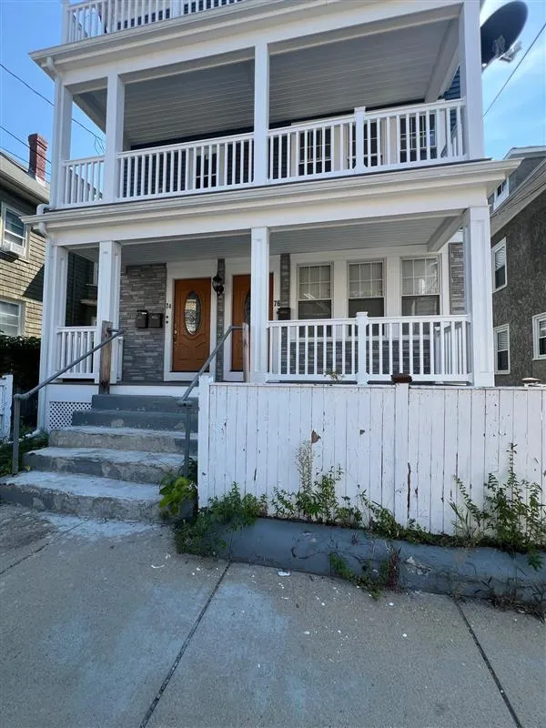 74 Newbury St, Teele Square