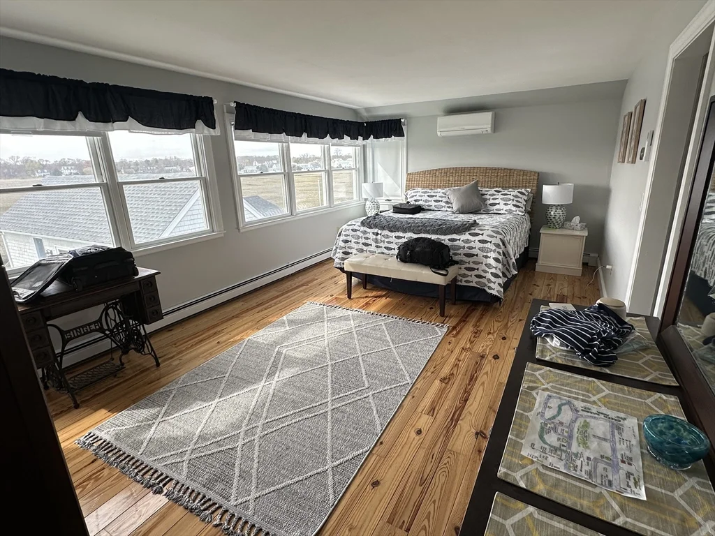 99 Bay Avenue (Weekly Summer Rent, Green Harbor